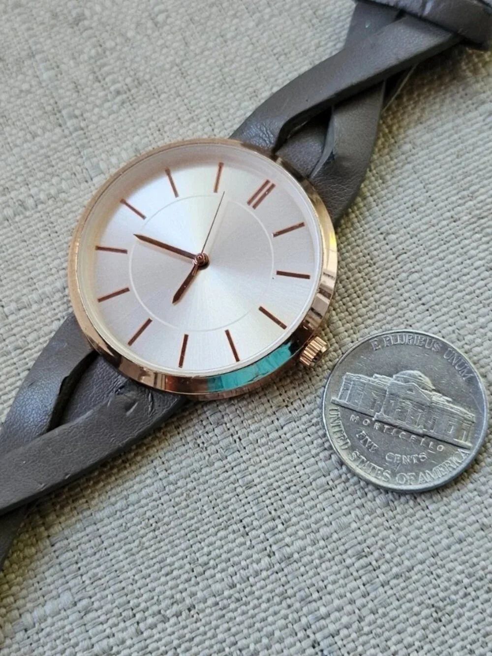 Women Wristwatch Fashion Faux Vegan Leather Strap Analog Quartz Wrist Watch